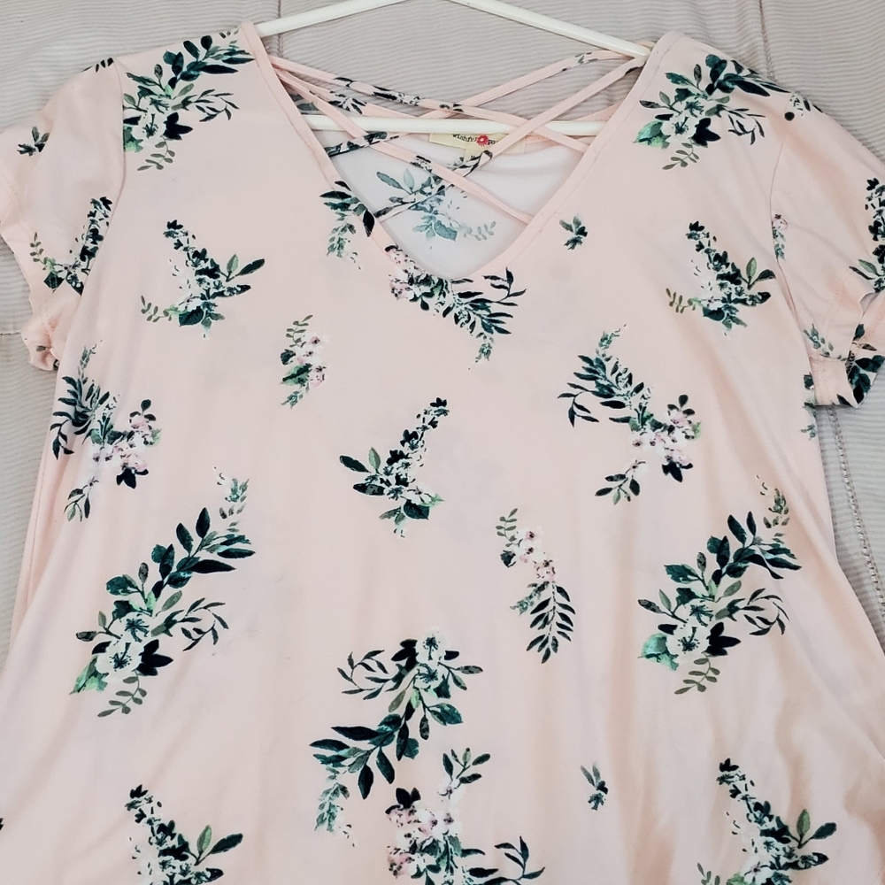 Cute pink top